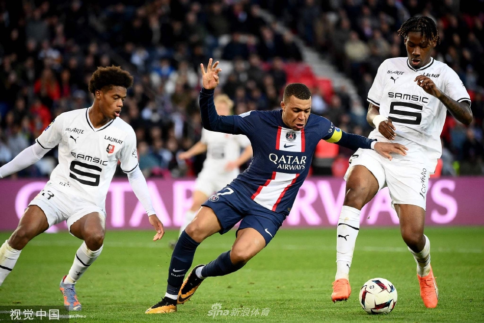 爱游戏官方平台-法甲清晨走向成谜，曼城远射贴柱，赛场秩序良好，球探报告显示潜力(曼城2024阵型)